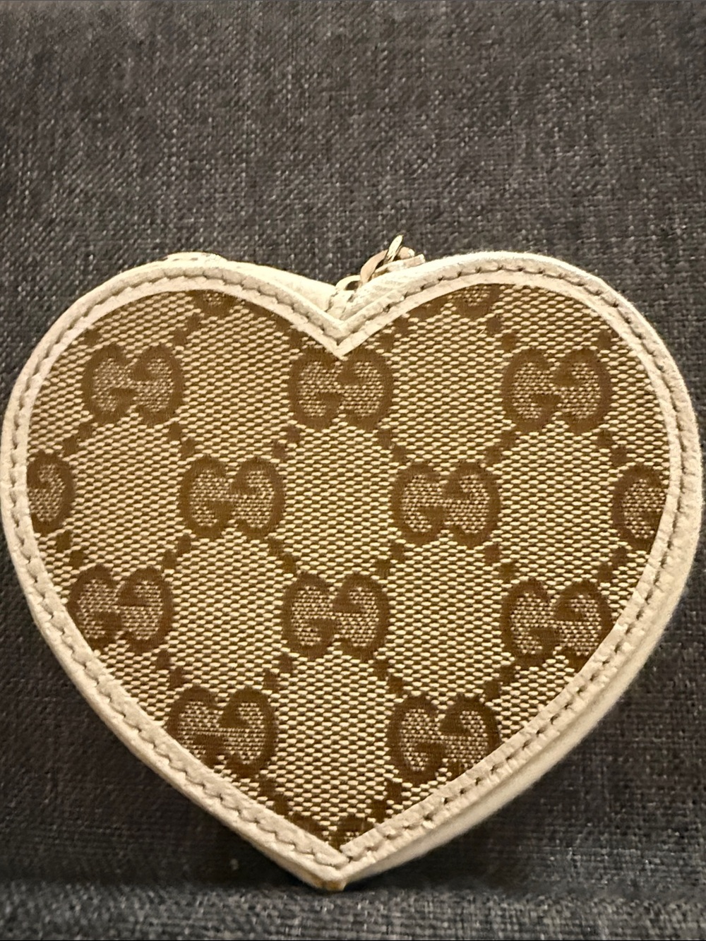 Pre owned luxury Gucci Beige and Brown GG Heart Coin Pouch